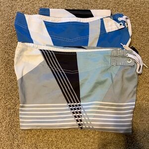 Men's Patterned Shorts/swim trunks in size 34 waist Great condition